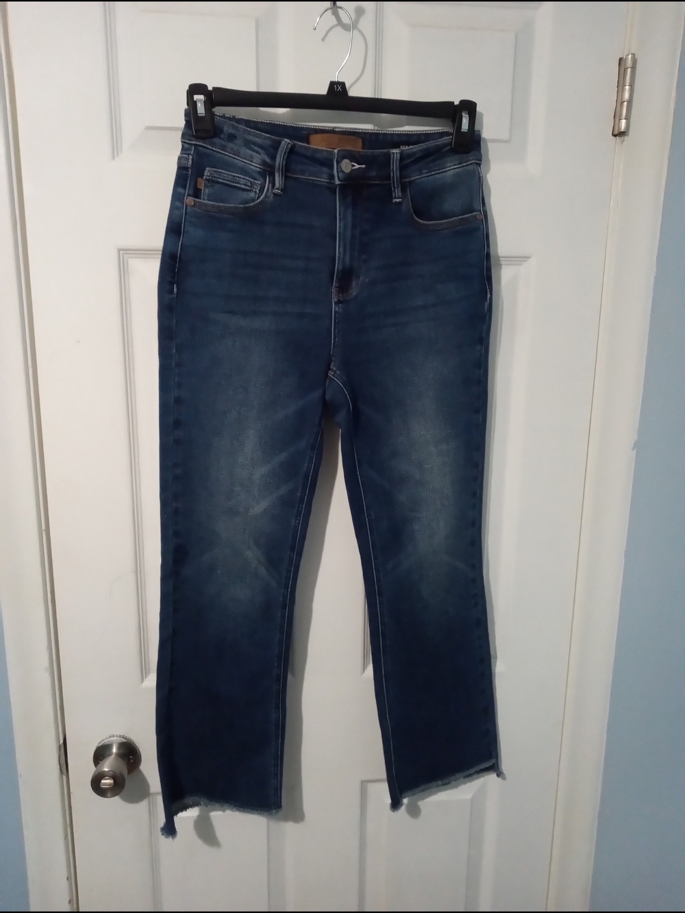 Women’s Dark Blue Straight-Leg Jeans